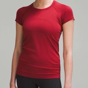Lululemon Swiftly Tech Women's Red Short Sleeve Top